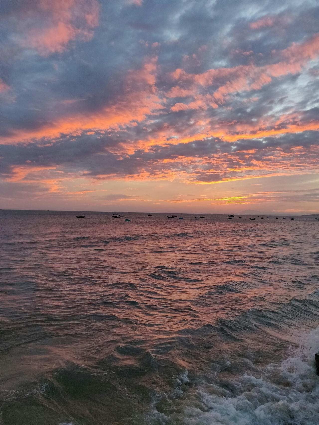 Sunrise on Mui Ne Beach, Lam Dong Province - Capture the sustainable charm of Binh Thuan’s ecotourism